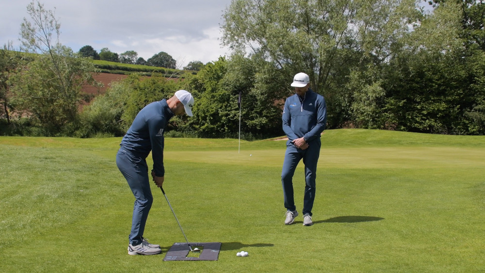 Ball Striker Alignment Towel  42-A0101